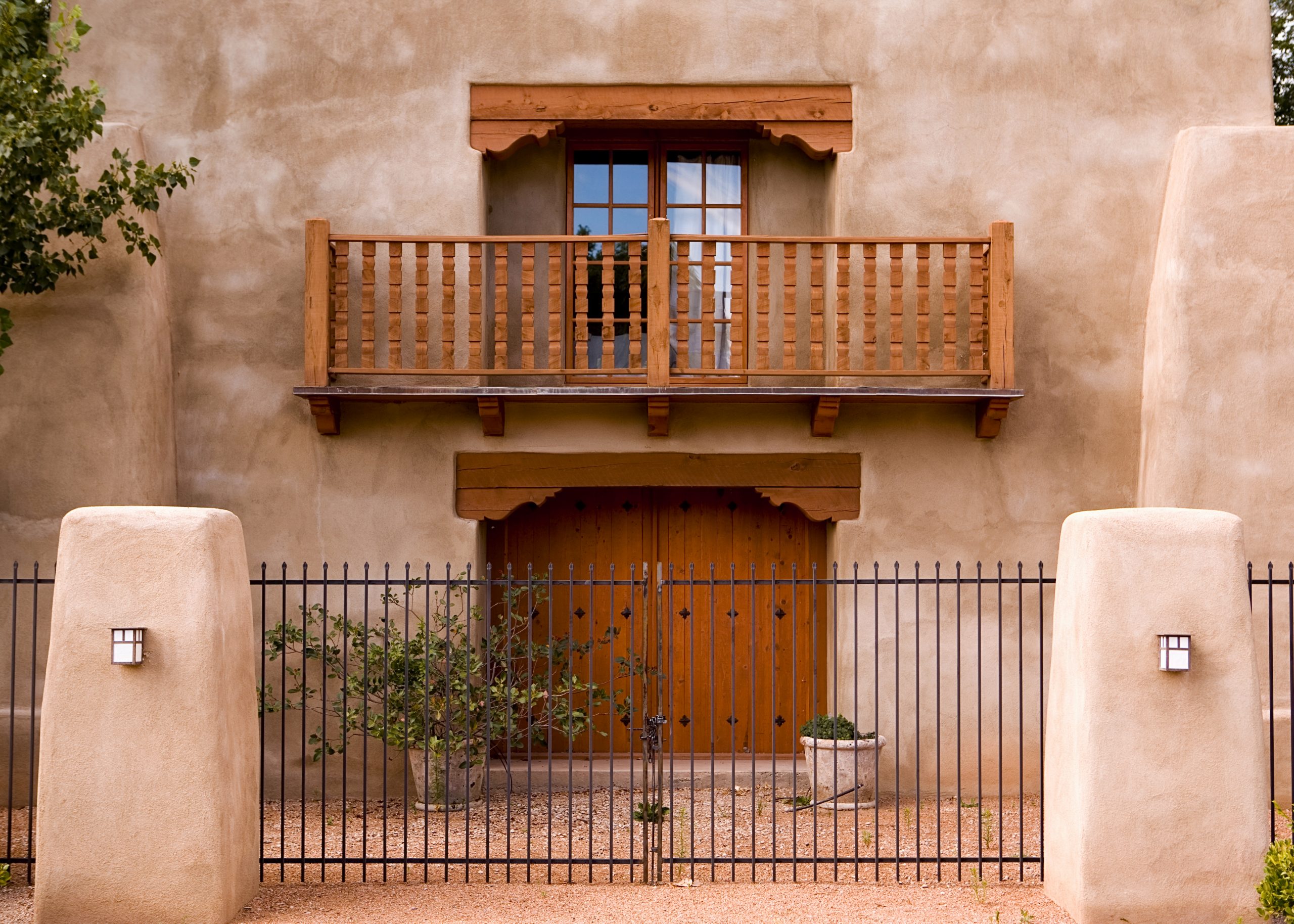 A beatiful Adobe-styled home located in Nob Hill, Albuquerque, New Mexico.